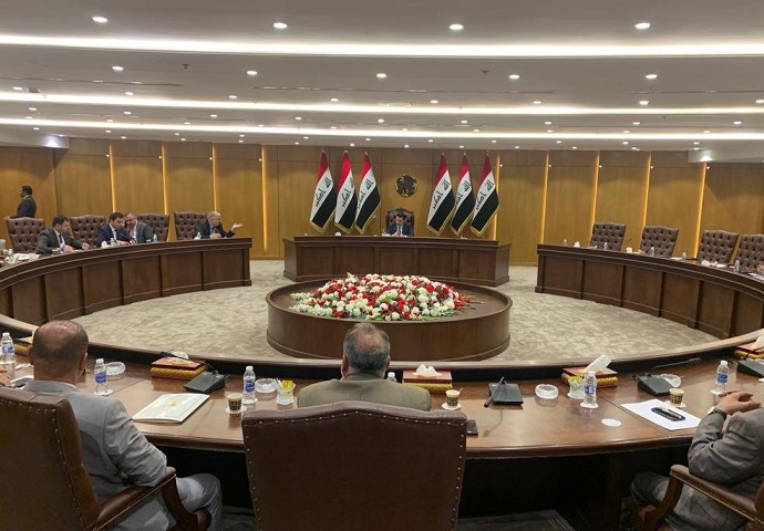 نائب رئيس البرلمان يؤكد التوجه للمضي بالإجراءات القانونية بشأن مشروع تعديل قانون المختارين