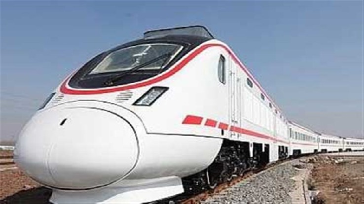 النقل تكشف عن اعادة تأهيل وتشغيل كافة قاطرات شبكة السكك