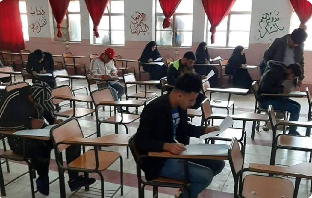 التربية: منع دخول المرافقين والحمايات إلى القاعات خلال الامتحانات التمهيدية وحظر التصوير داخلها